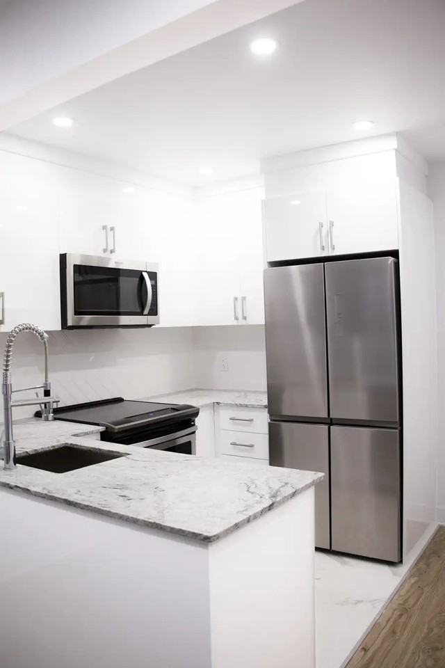 4820 Chemin de la Côte-Sainte-Catherine - Photo 2 of 8