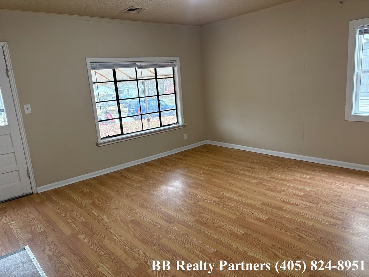 249 South Richmond Avenue East #NA - Photo 3 of 19