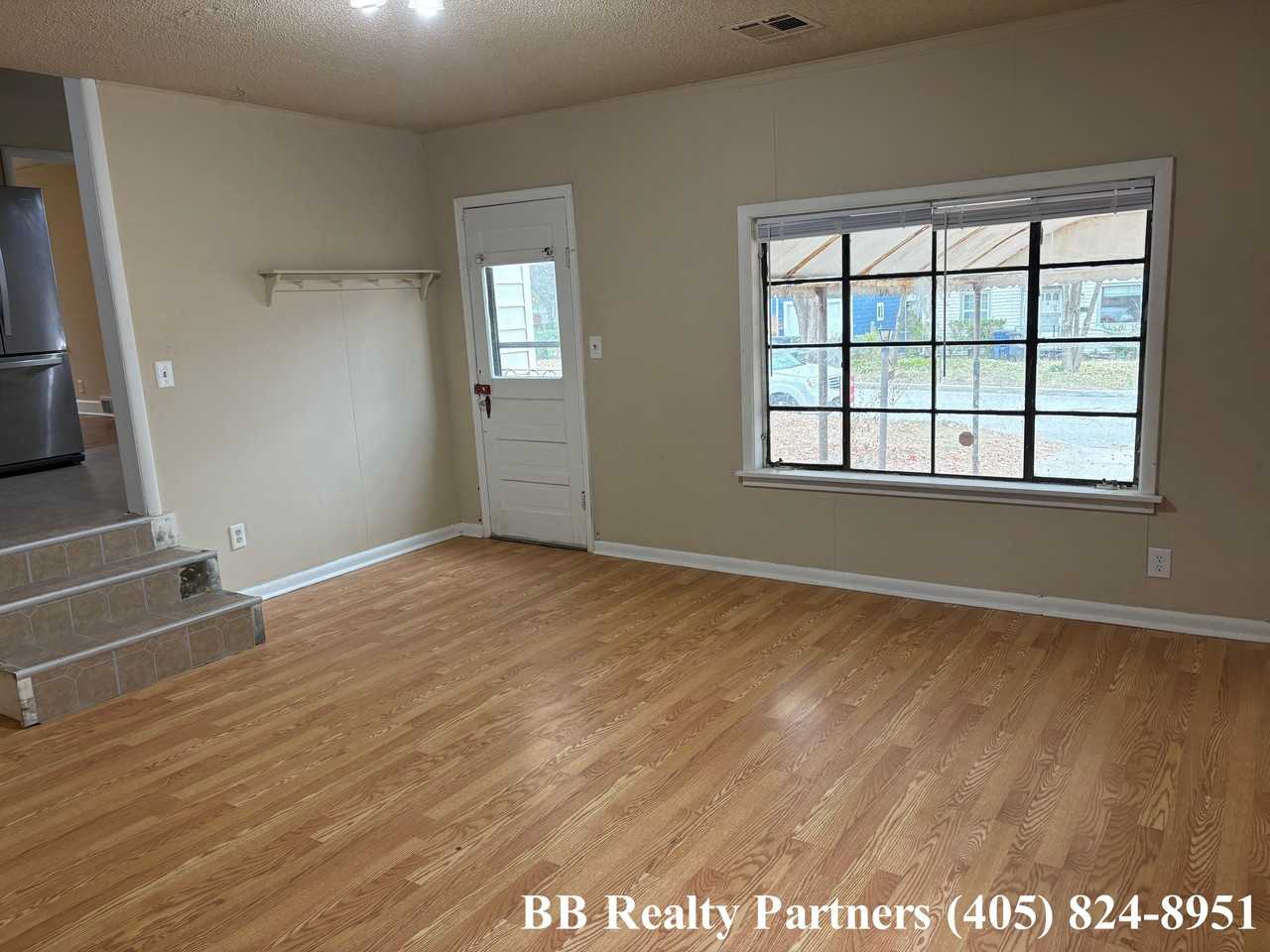 249 South Richmond Avenue East #NA - Photo 6 of 19