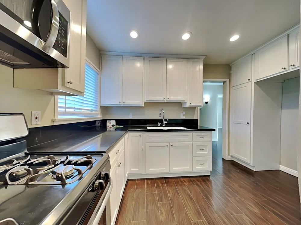 2023 Wesleygrove Avenue - Photo 5 of 14