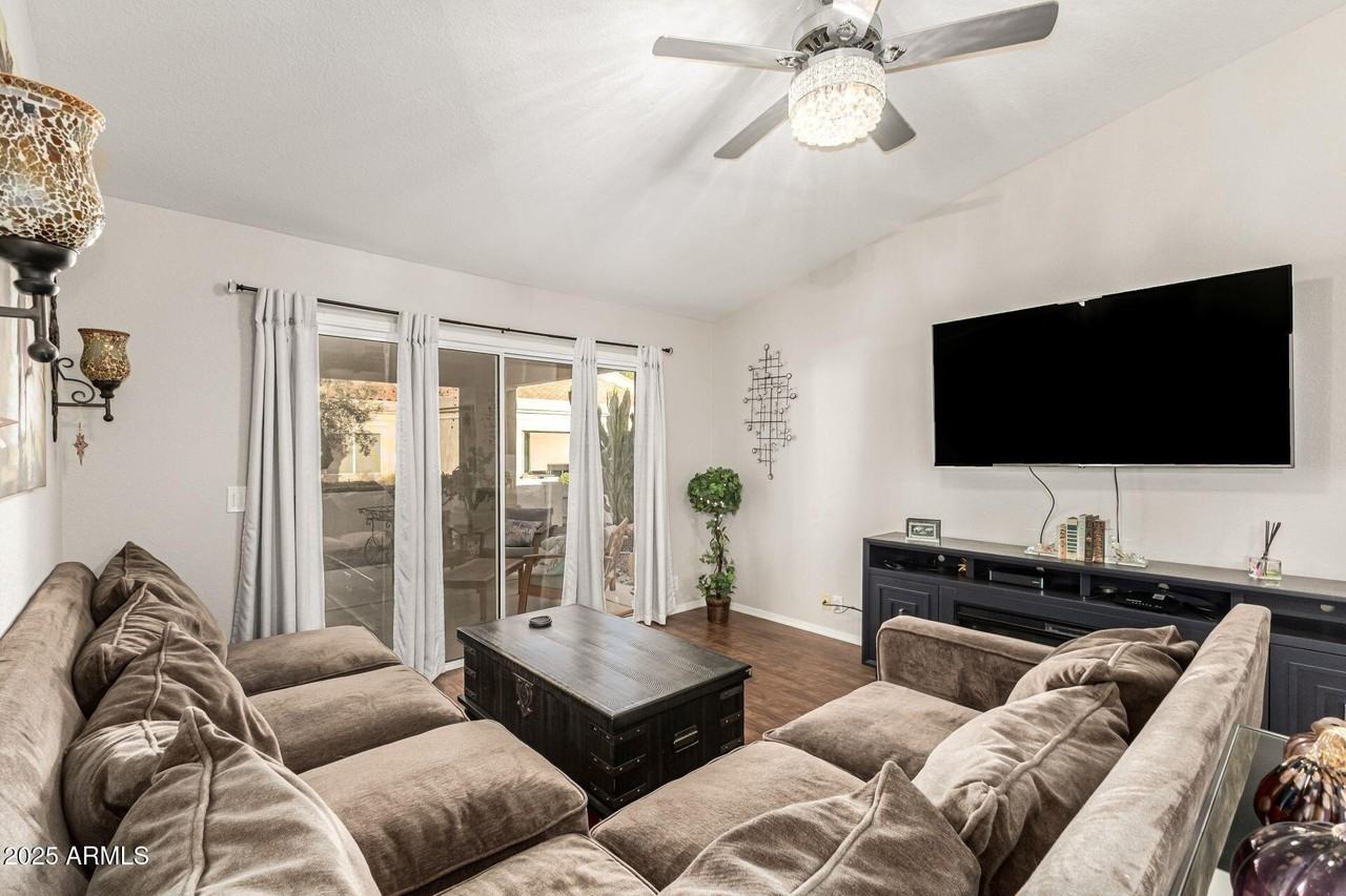 19420 Westbrook Parkway #526 - Photo 4 of 32