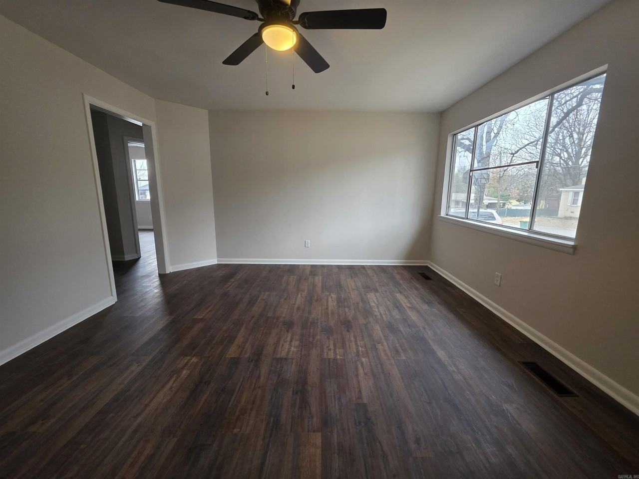 5210 Chandler Street - Photo 4 of 22