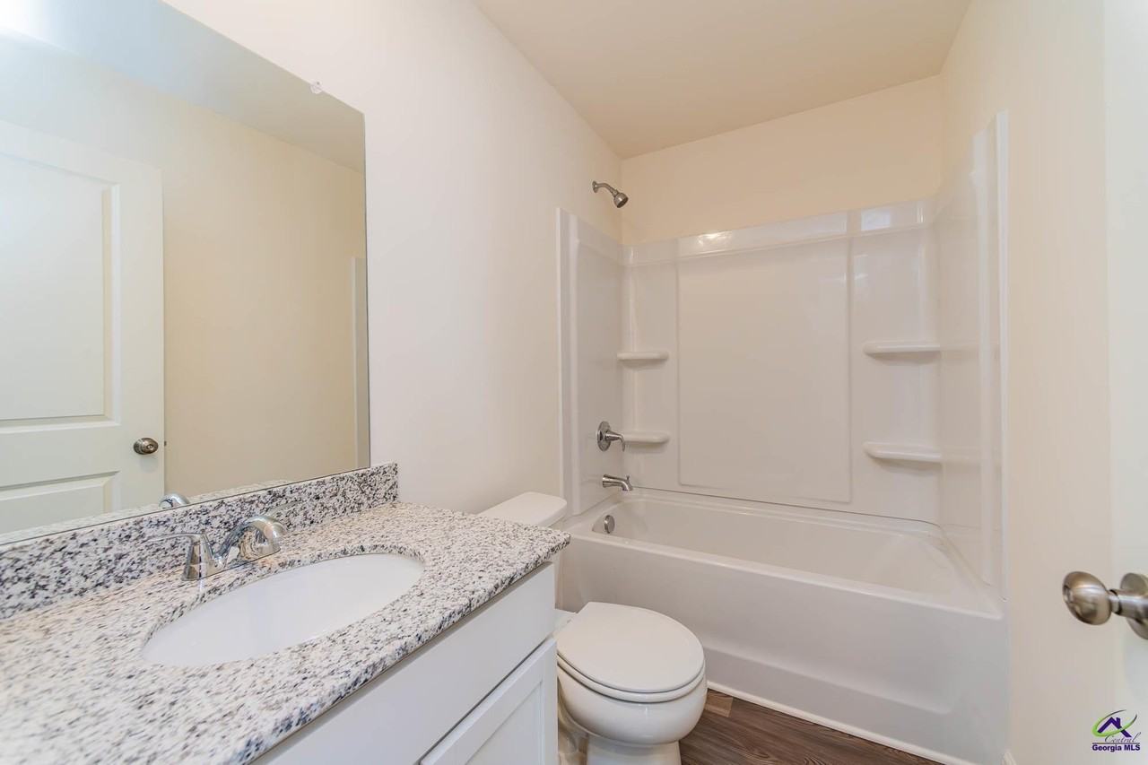 307 Gazebo Drive - Photo 5 of 41