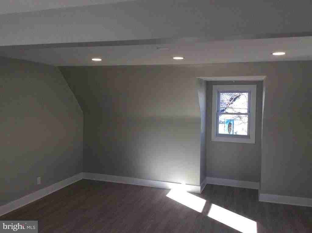 1168 Romano Avenue #B - Photo 3 of 15