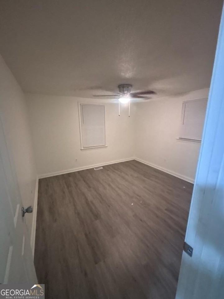 172 Randall Ave - Photo 3 of 10