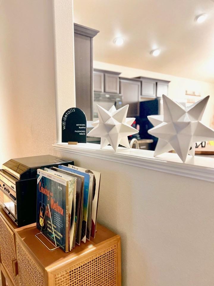 5725 110th Street - Photo 7 of 25