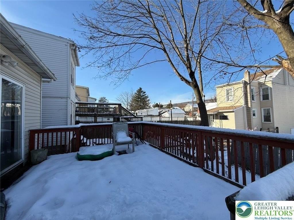 301 Penn Street - Photo 5 of 17