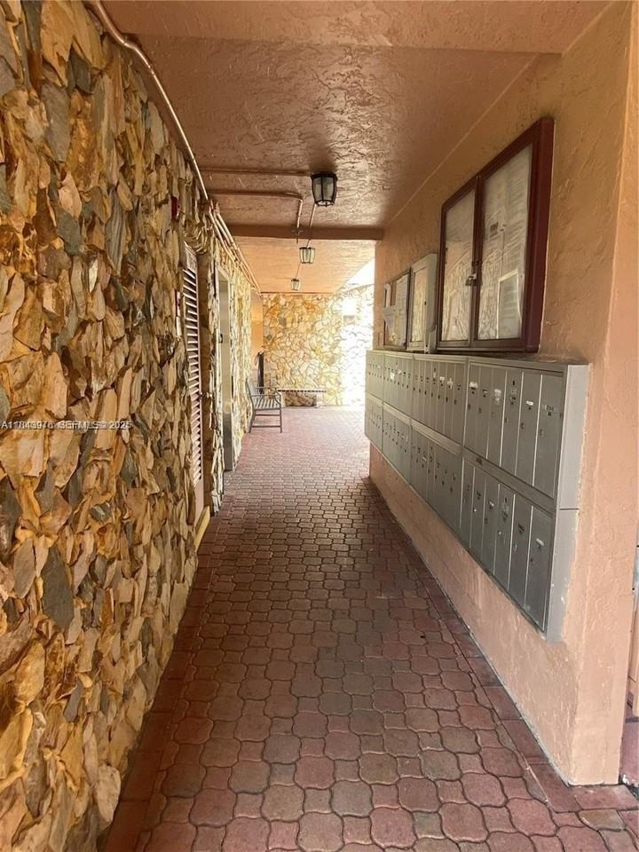 2841 Somerset Drive #117 - Photo 6 of 18