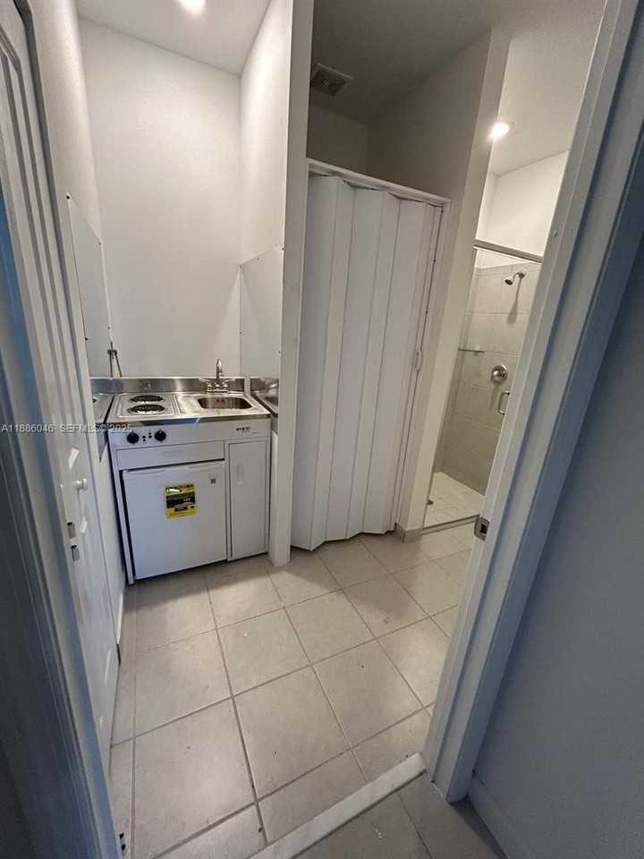 11859 Sw 241st St - Photo 4 of 12