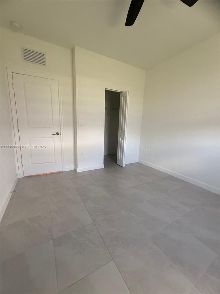 11859 Sw 241st St - Photo 7 of 12