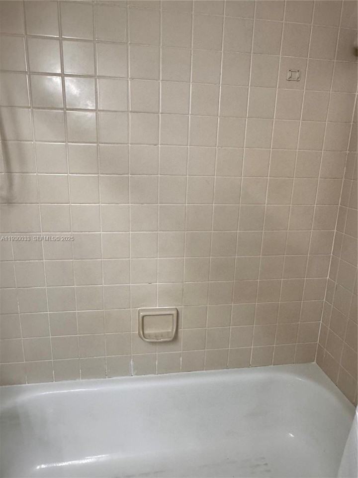 6280 Nw 186th St #310 - Photo 7 of 11