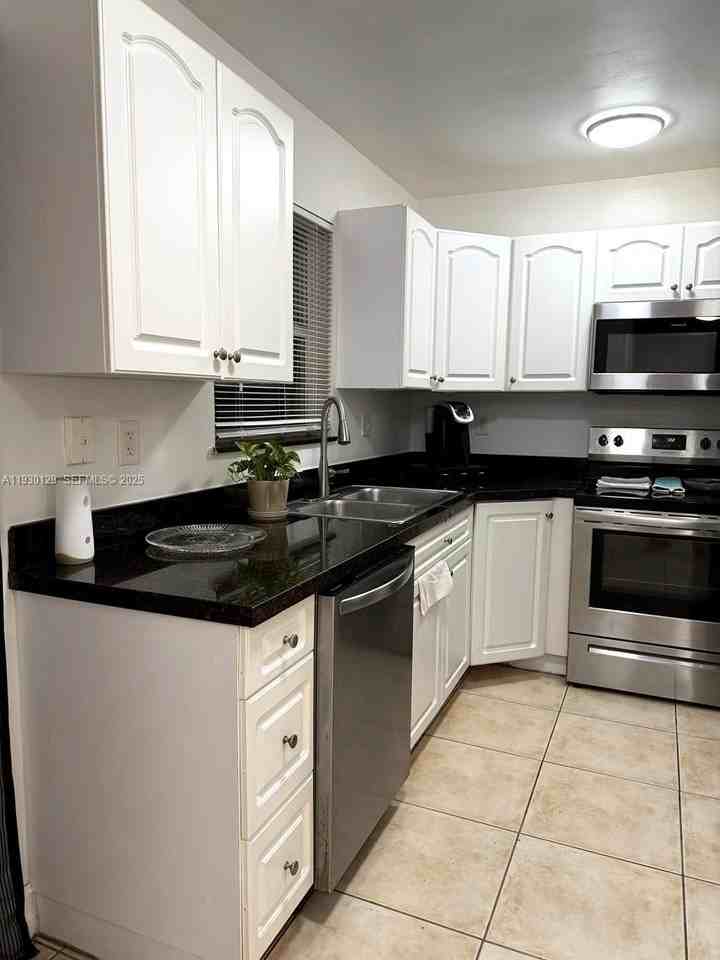 1304 Northwest 3rd Street #0 - Photo 7 of 19