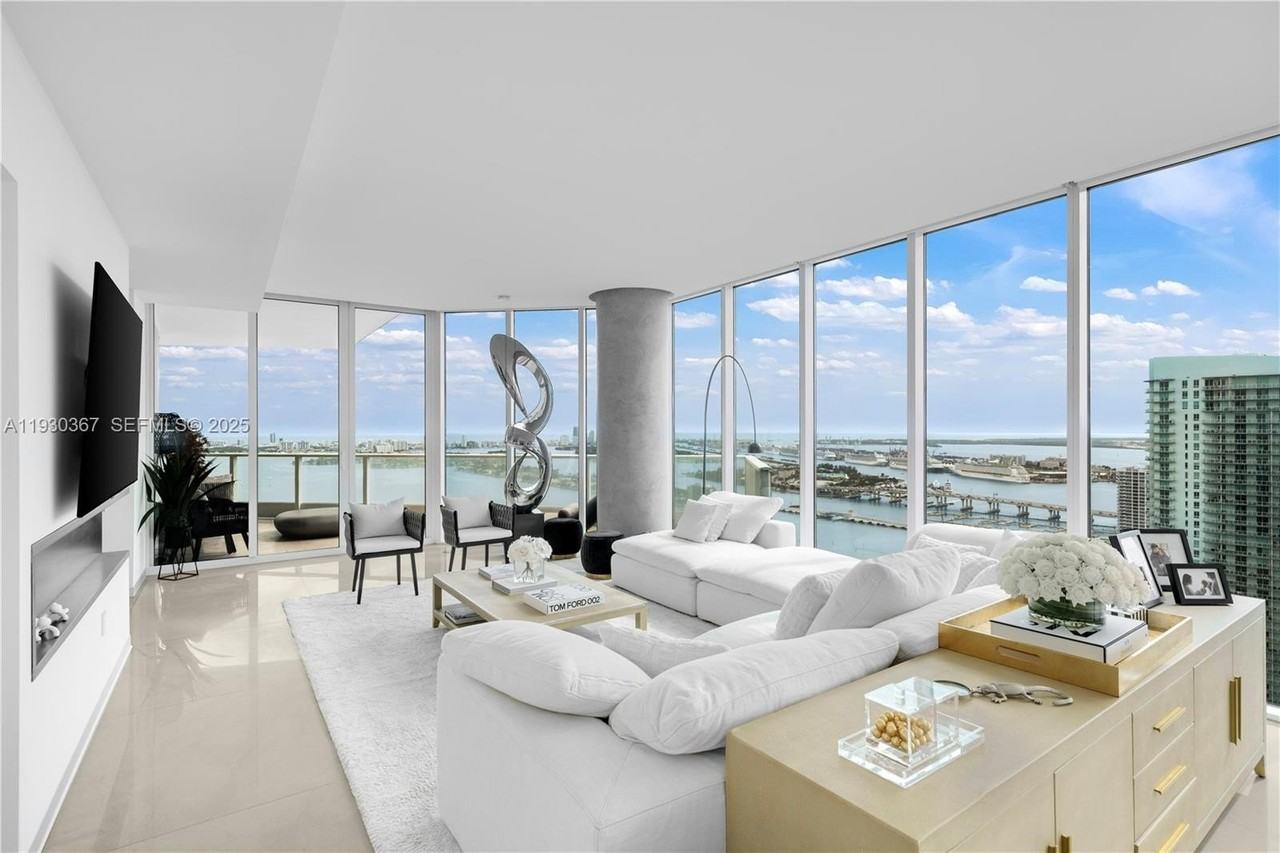 2020 North Bayshore Drive - Photo 5 of 50