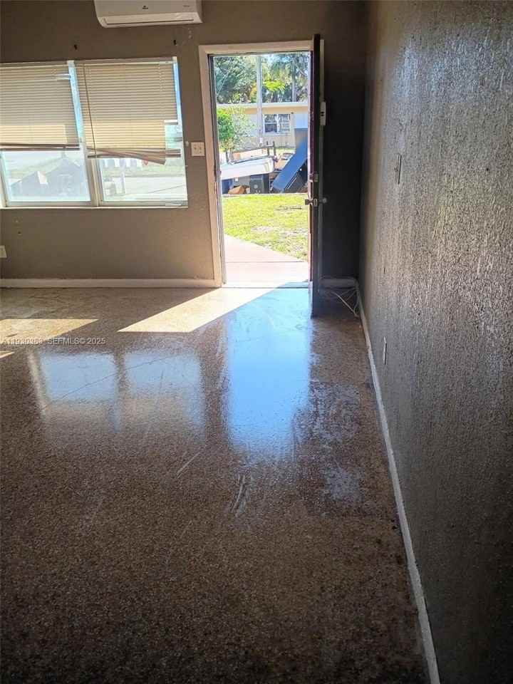 1017 Chipola Road #A - Photo 5 of 12