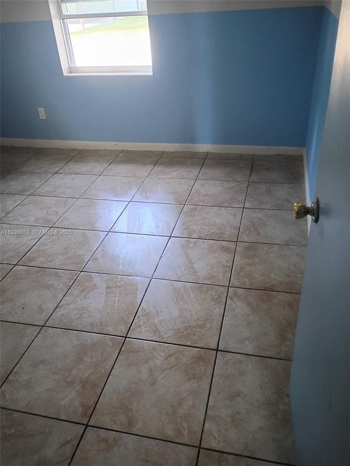 1017 Chipola Road #A - Photo 7 of 12