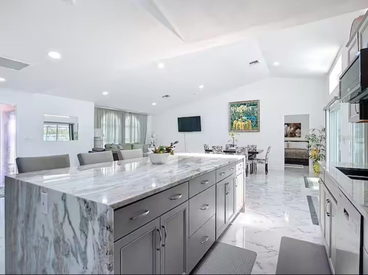 9308 President Circle - Photo 6 of 21