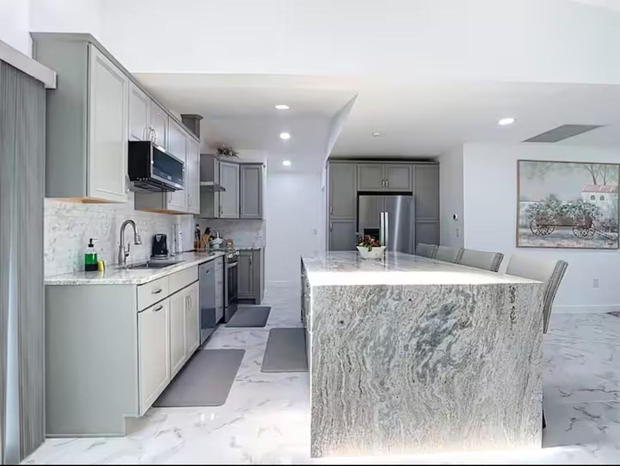 9308 President Circle - Photo 7 of 21