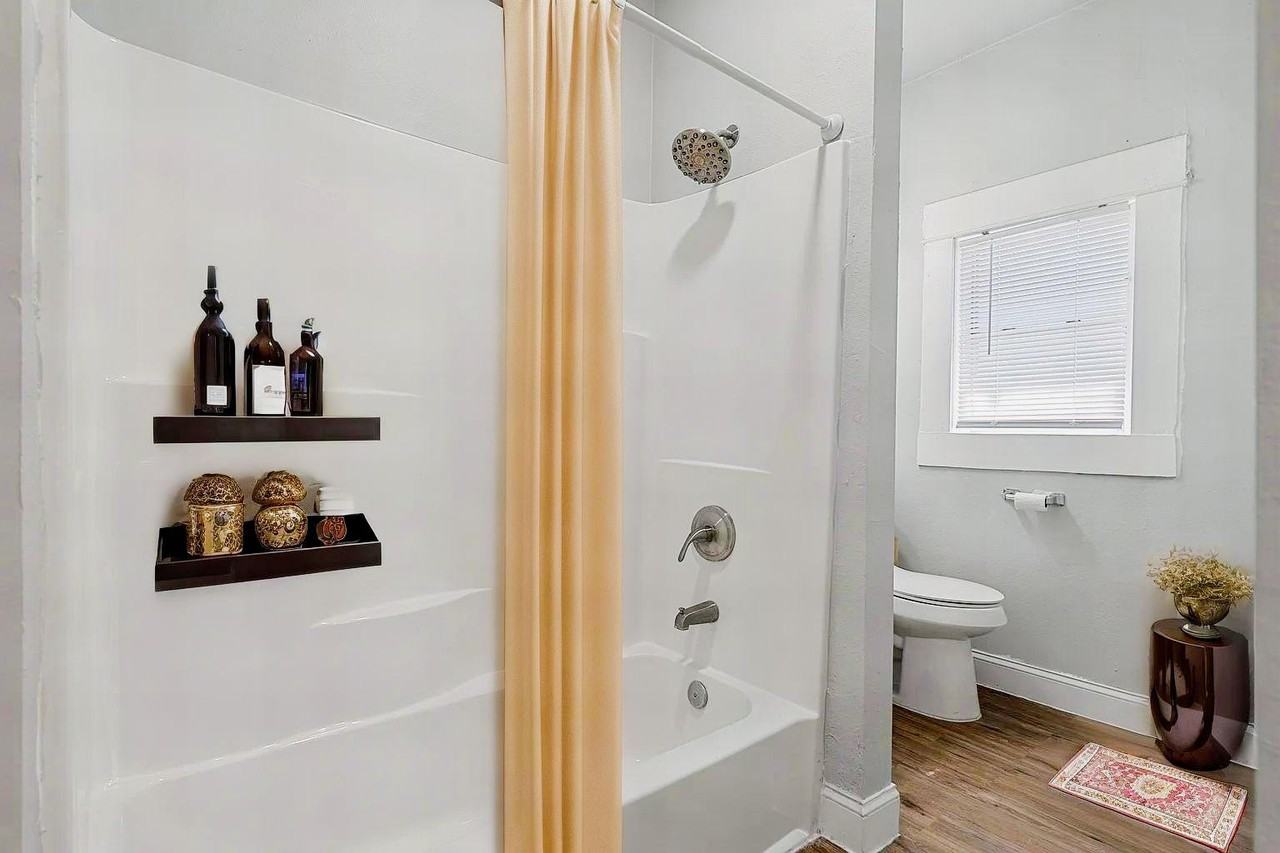 Denver Avenue - Photo 4 of 9