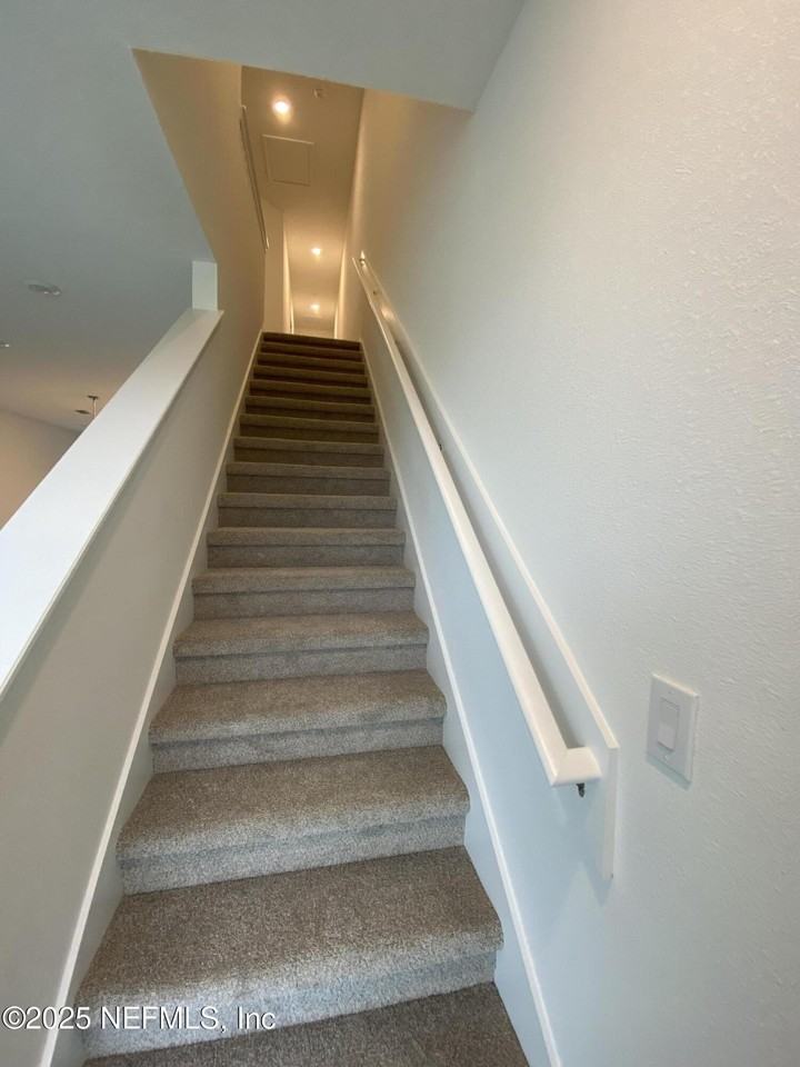 269 Brandon Lakes Drive - Photo 6 of 16