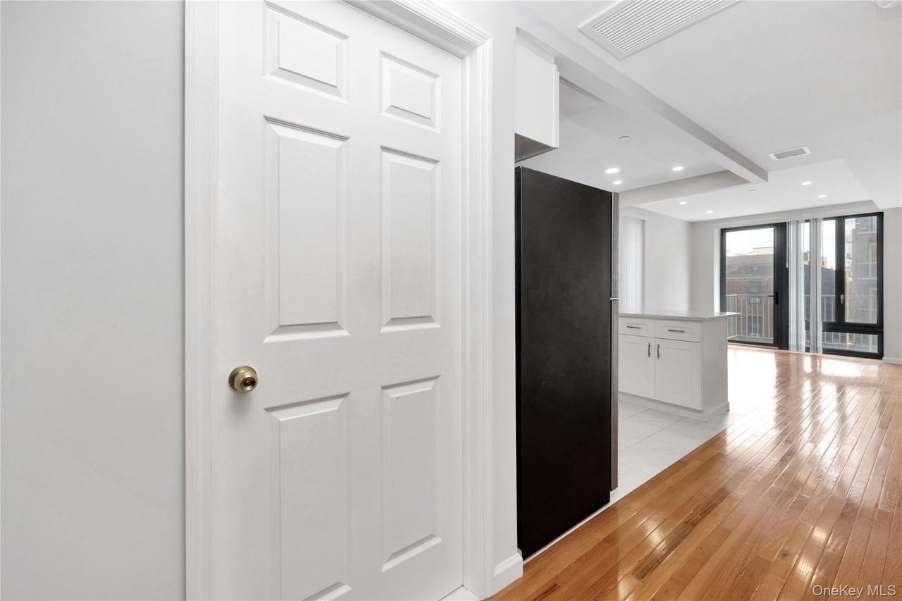 14836 89th Ave #204 - Photo 2 of 24