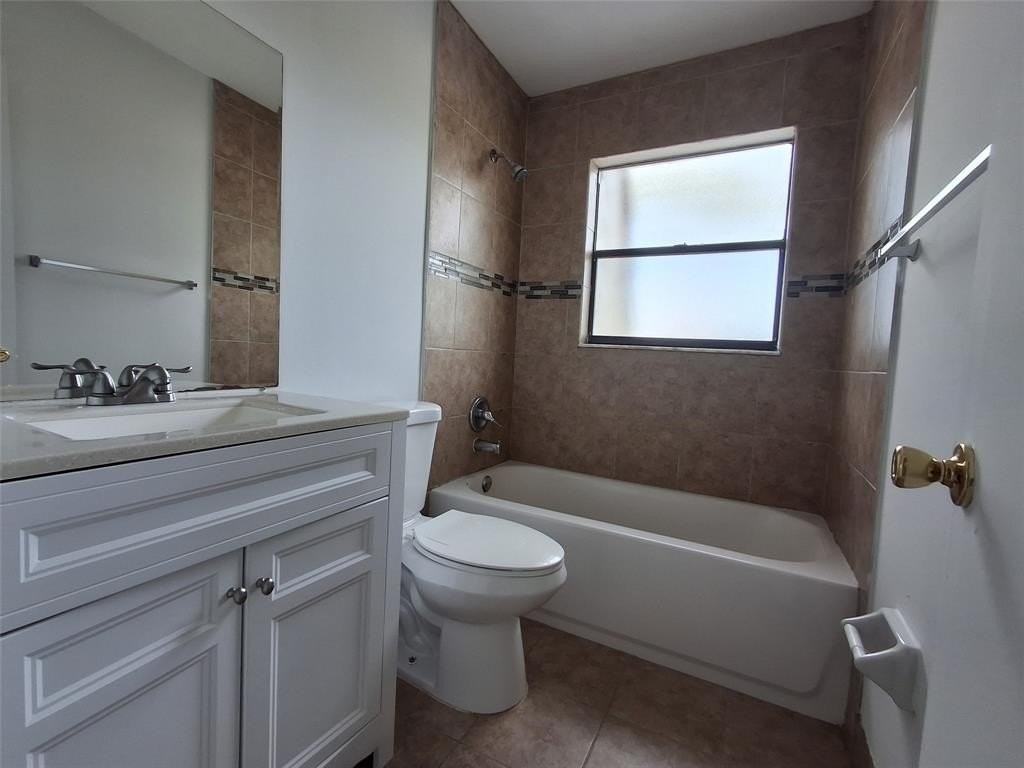 11122 Royal Palm Boulevard #5-10 - Photo 7 of 13