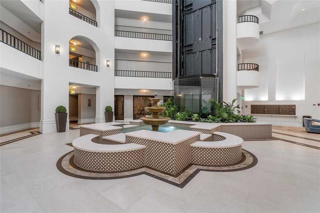 100 Southeast 5th Avenue #110 - Photo 2 of 50