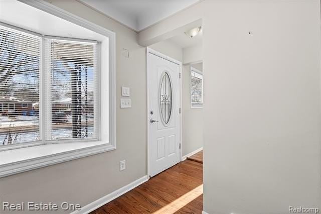 4114 Lincoln Street - Photo 5 of 30