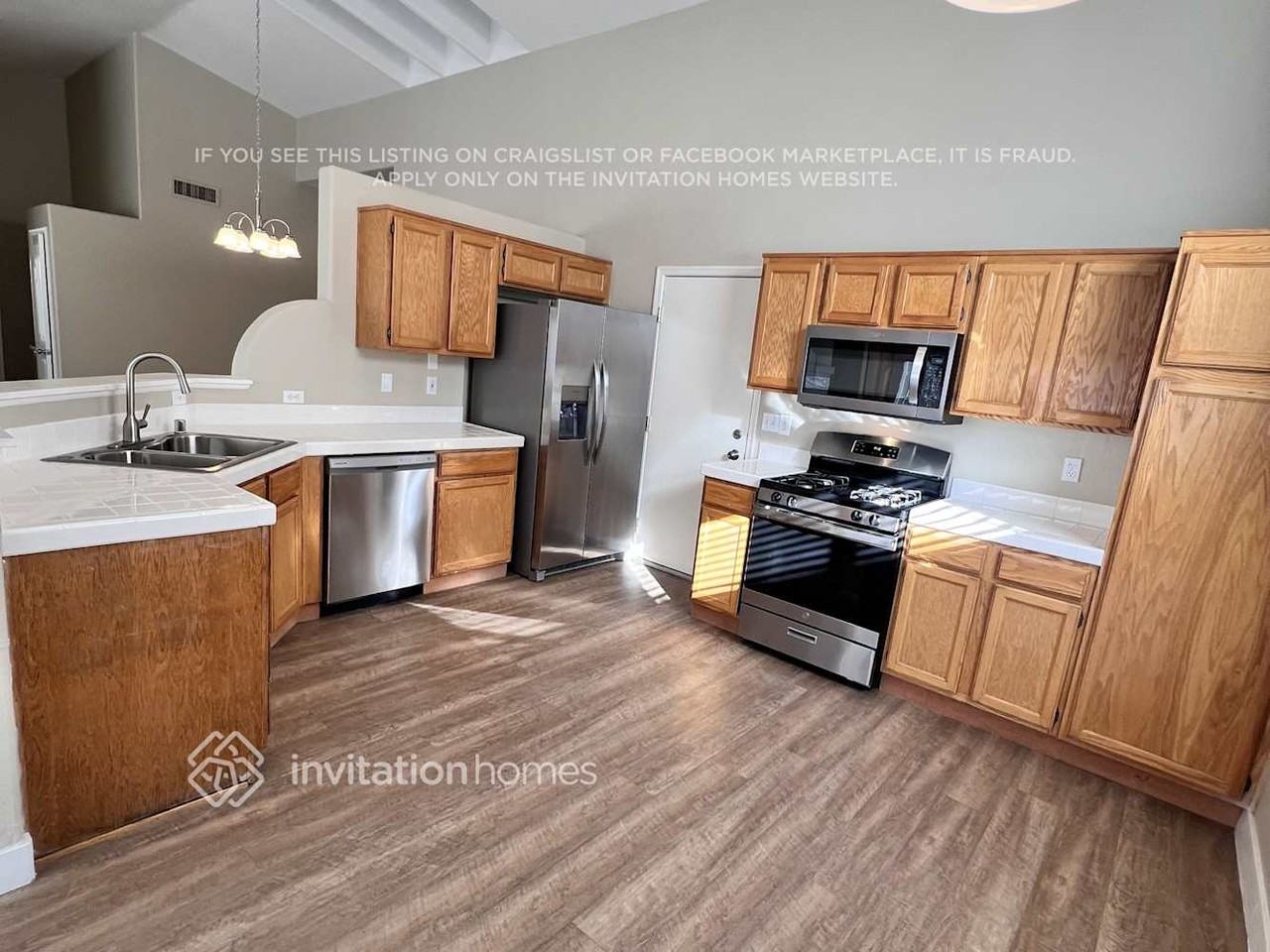 1897 Longmeadow St - Photo 6 of 19