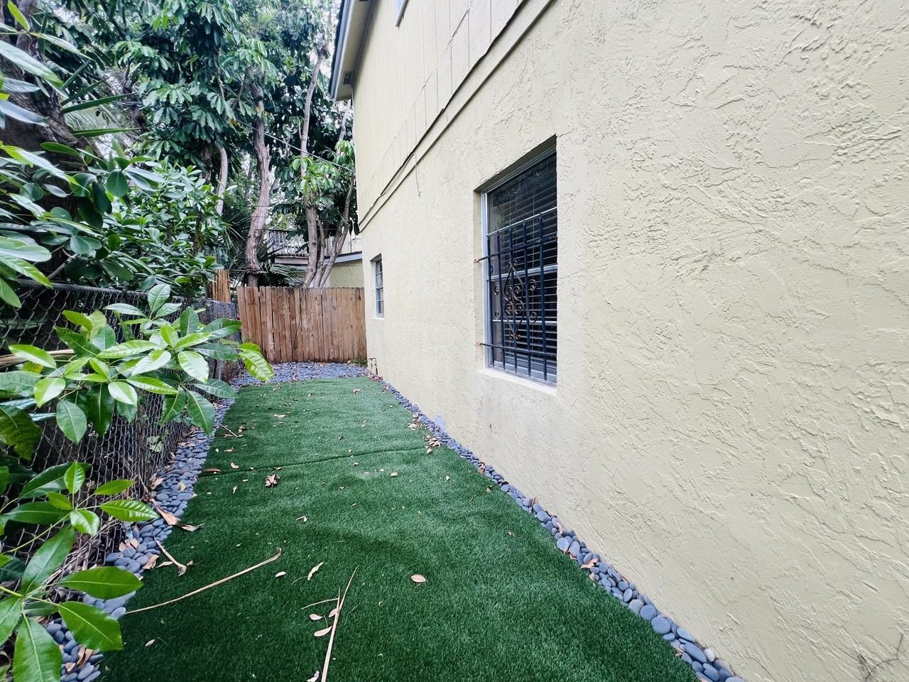 3319 S Olive Ave - Photo 5 of 13