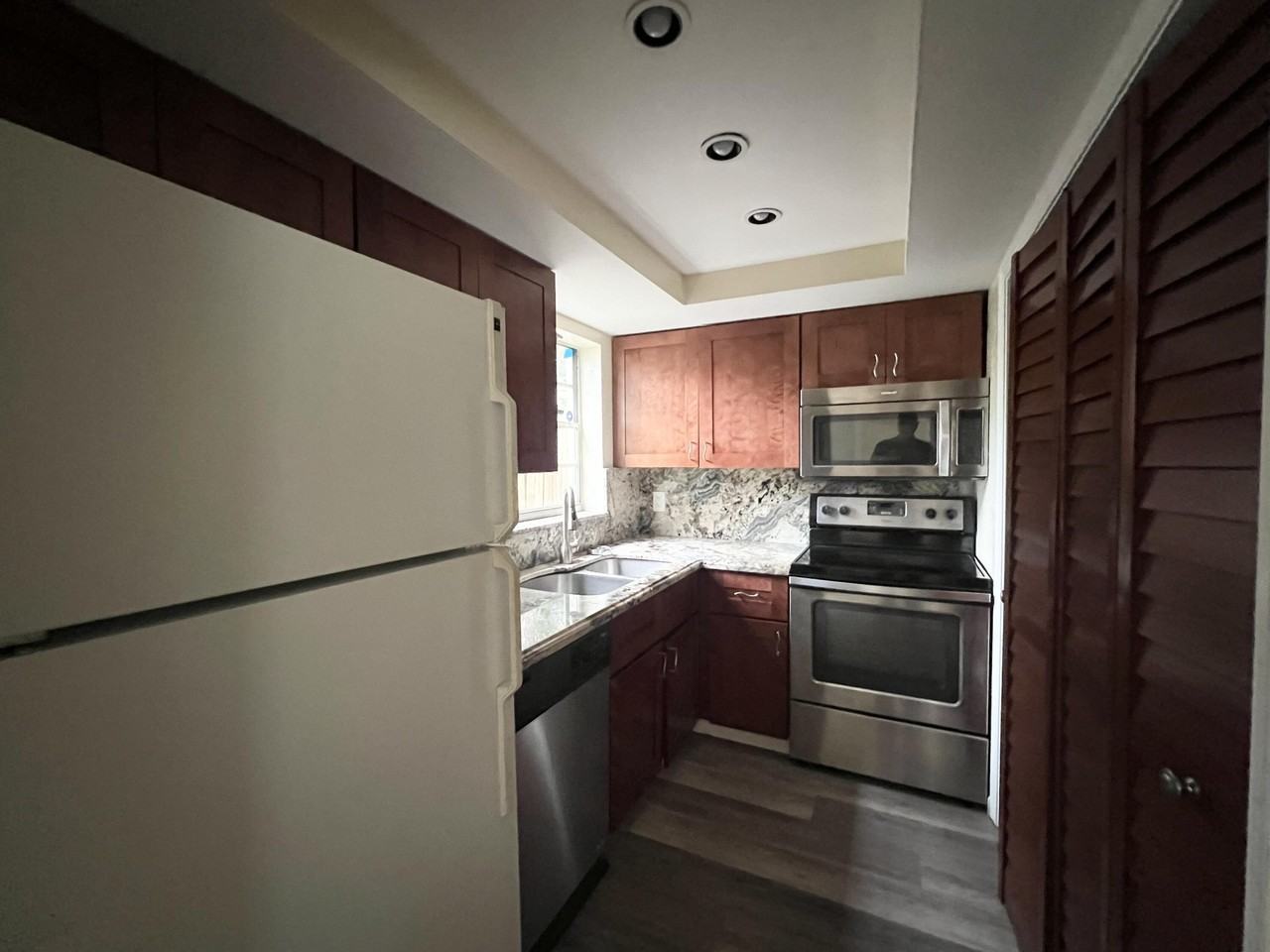 3319 S Olive Ave - Photo 6 of 13