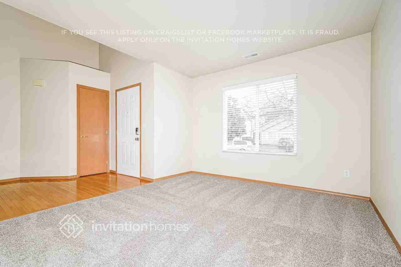 13015 120th Ave E - Photo 4 of 18