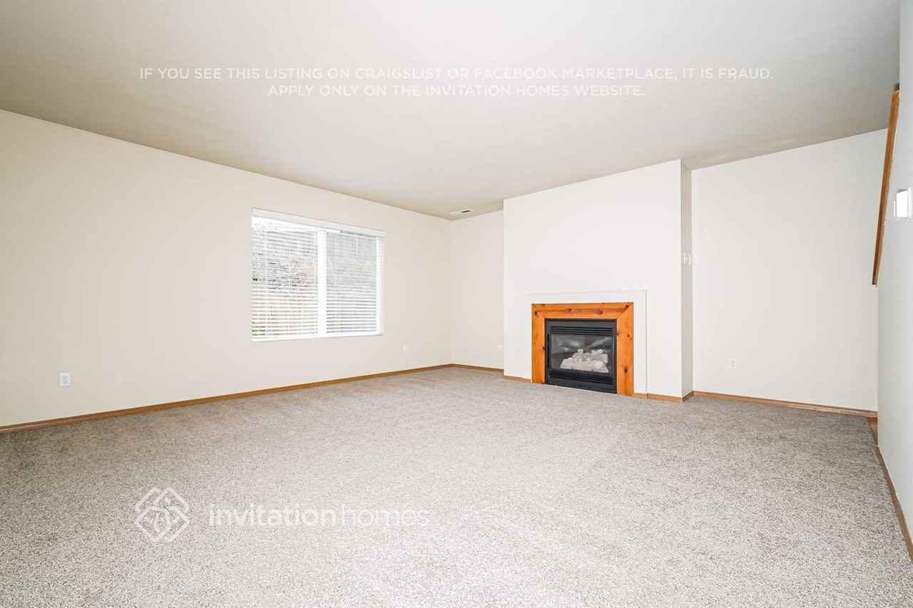 13015 120th Ave E - Photo 5 of 18