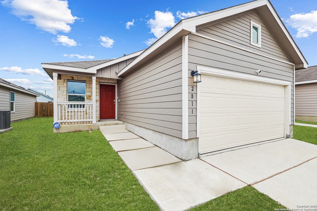 2811 Gustavo Dr - Photo 2 of 22