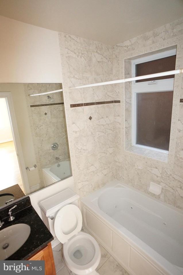 1929 1st Street Northwest #106 - Photo 5 of 9