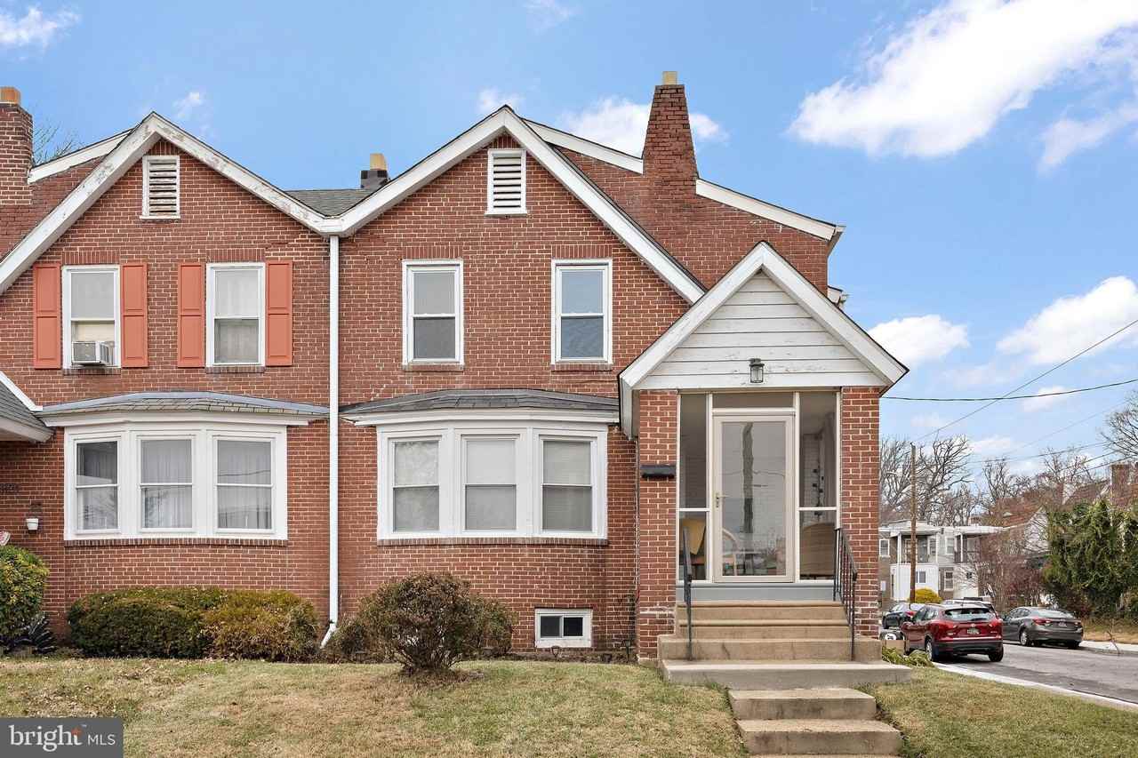 2923 North Van Buren Street - Photo 2 of 22