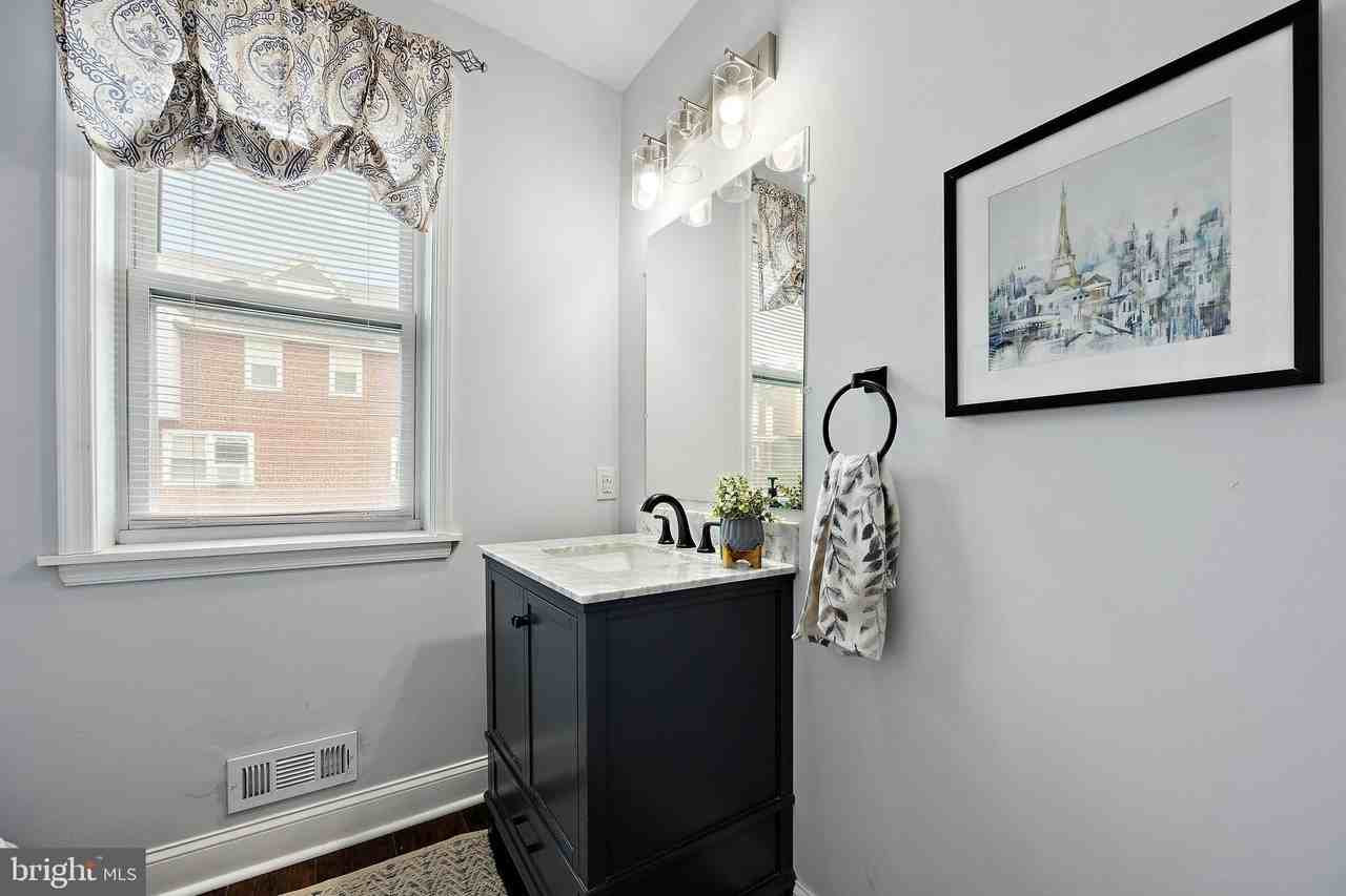 2923 North Van Buren Street - Photo 7 of 22