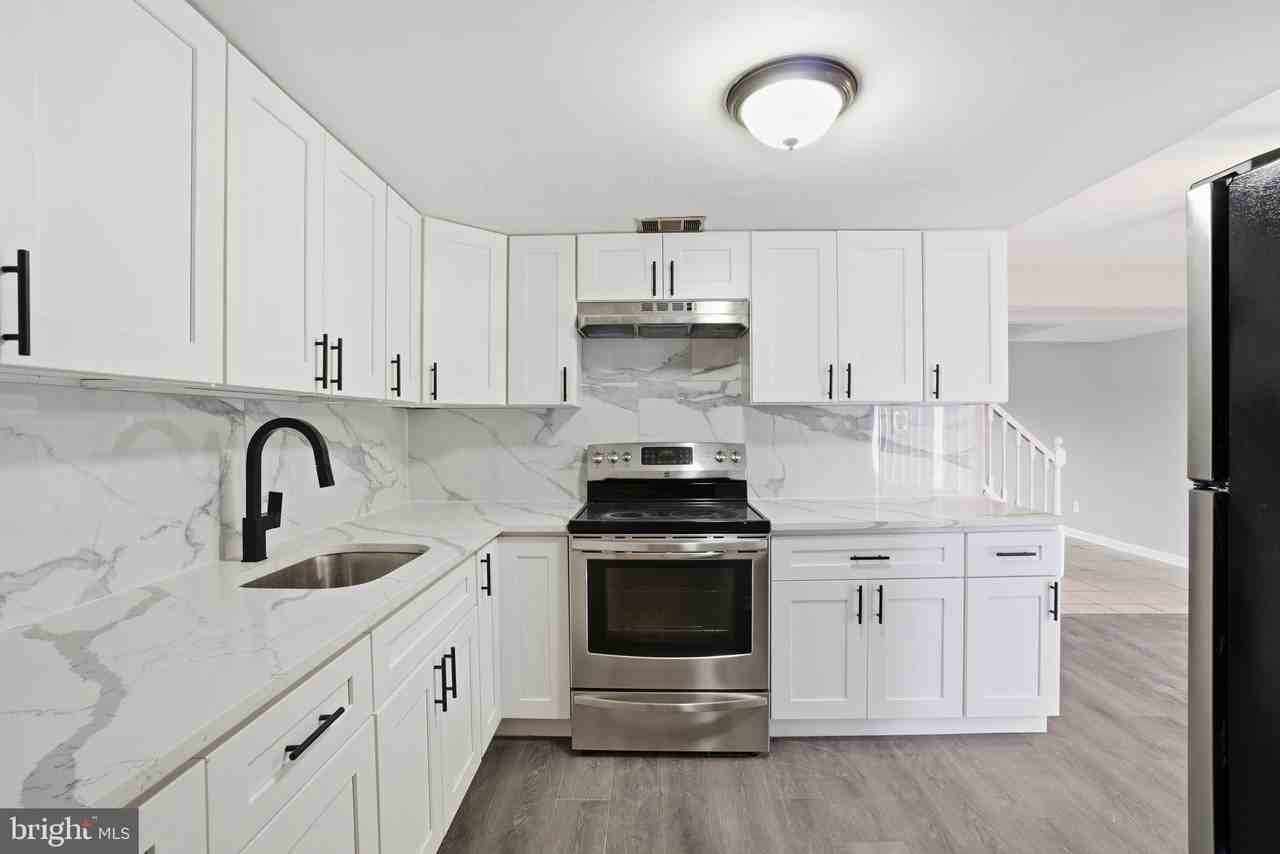 33 Milstone Court - Photo 2 of 21