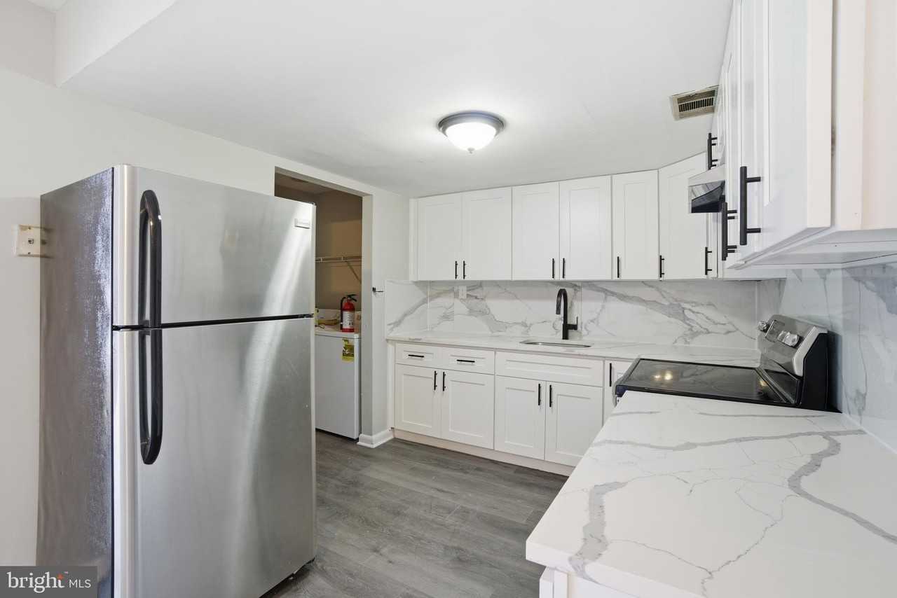 33 Milstone Court - Photo 4 of 21