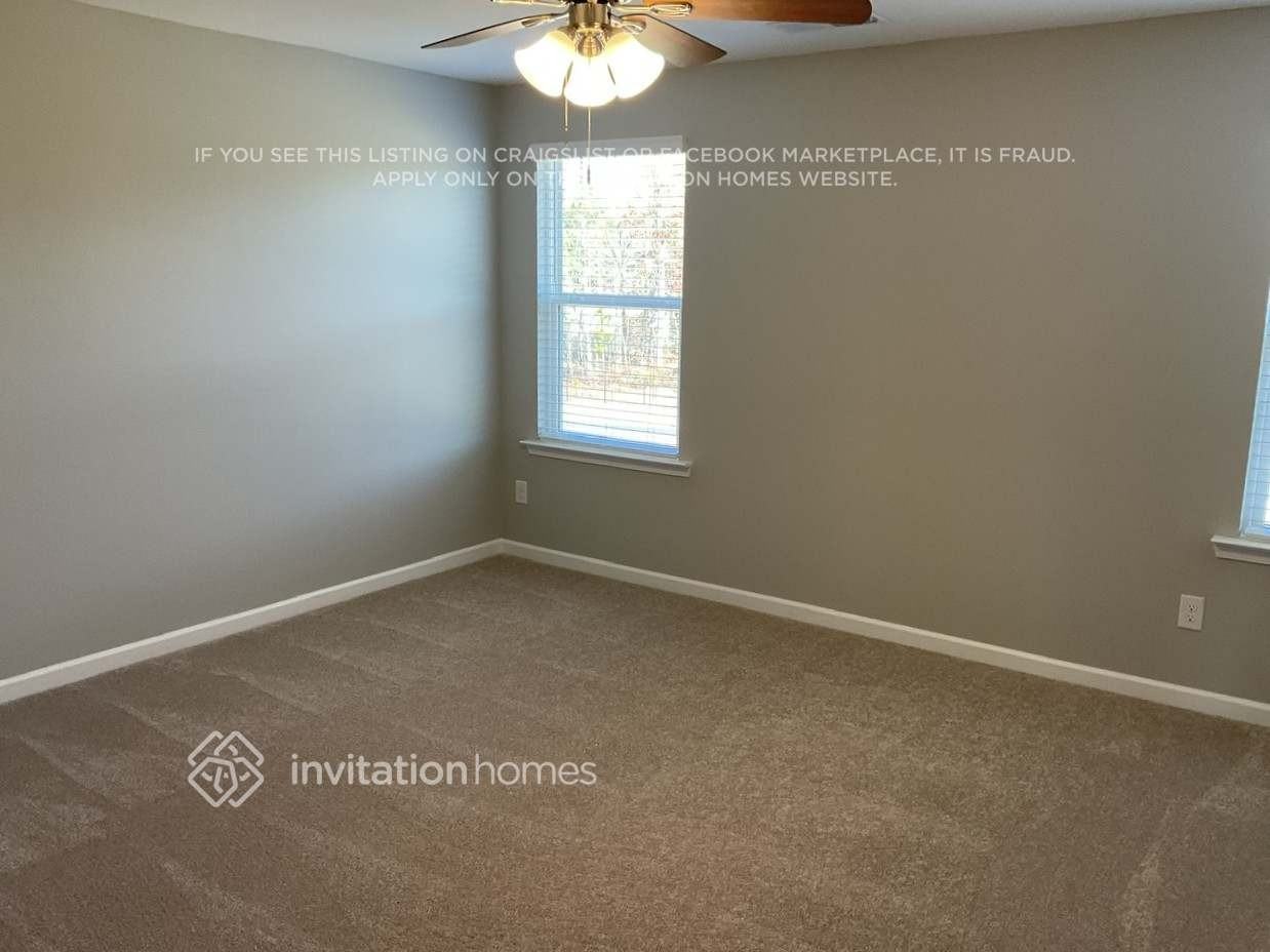 528 Almere Drive - Photo 6 of 14