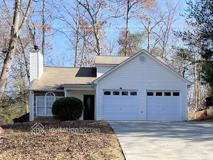 102 Hillcrest Dr - Photo 1 of 1