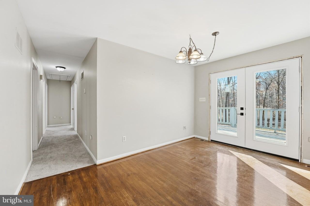 4431 Ringwood Rd - Photo 5 of 14