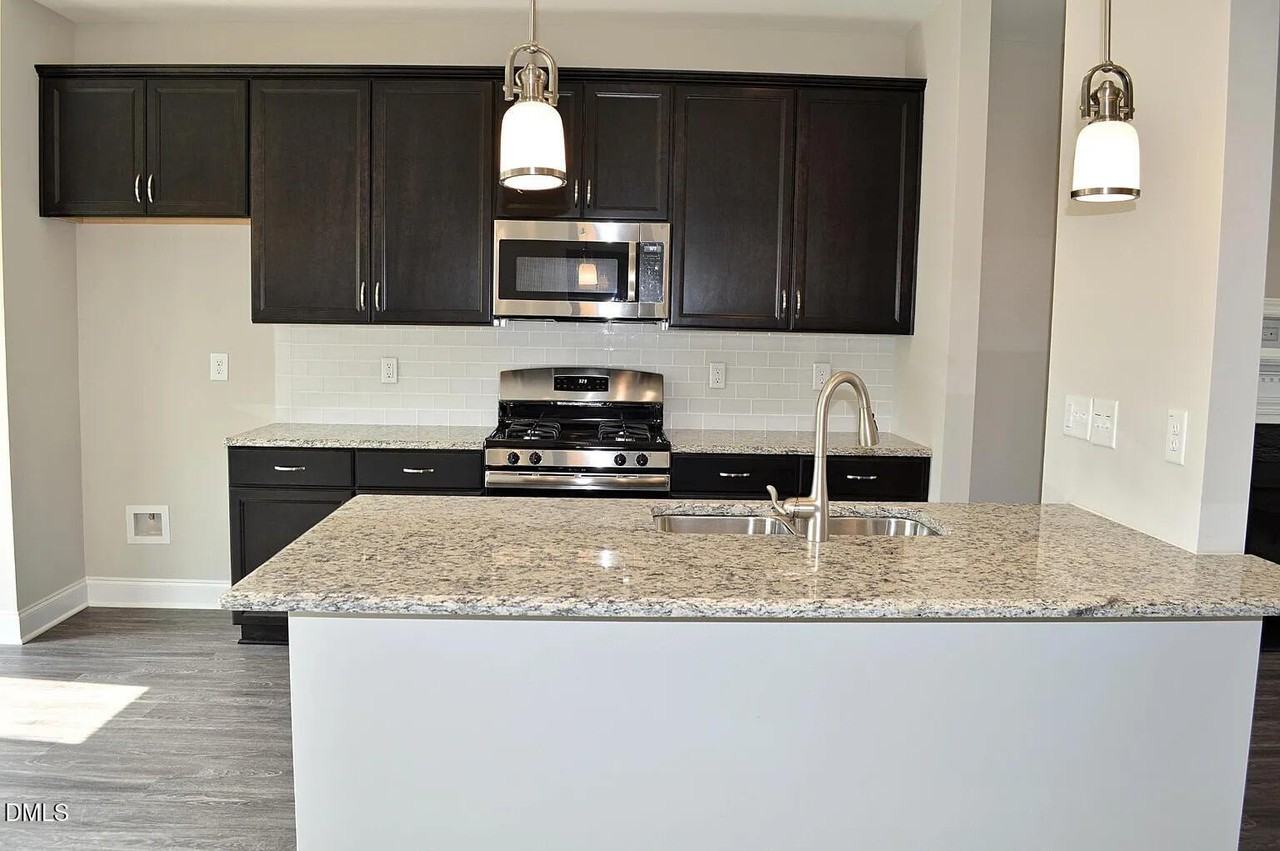 50 Douglas Fir Place - Photo 4 of 19