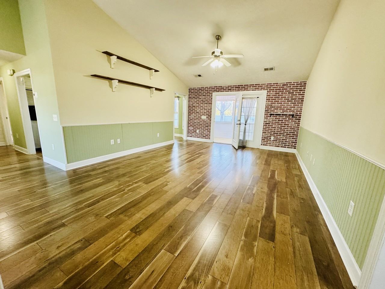 932 Eagle Circle #1 - Photo 6 of 42