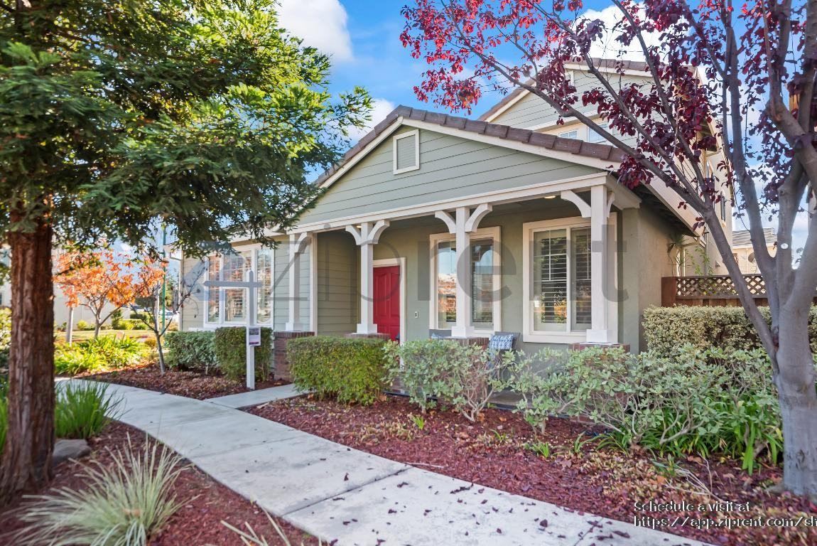 28530 Gulfport Circle - Photo 2 of 36