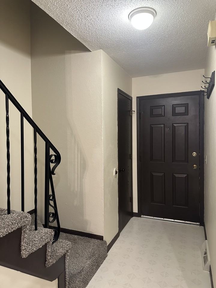 1121 Brooke Park Drive - Photo 7 of 18