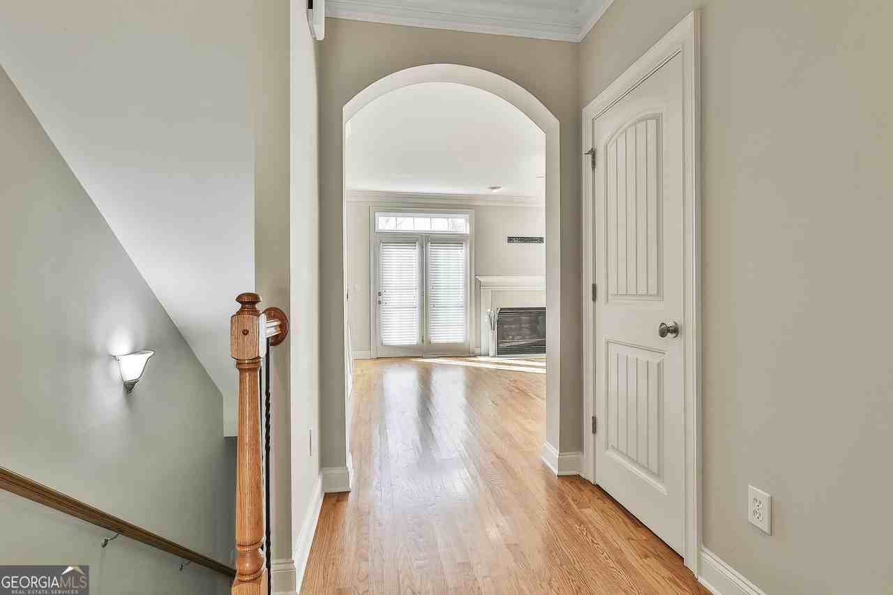 205 Lexington Circle - Photo 5 of 41