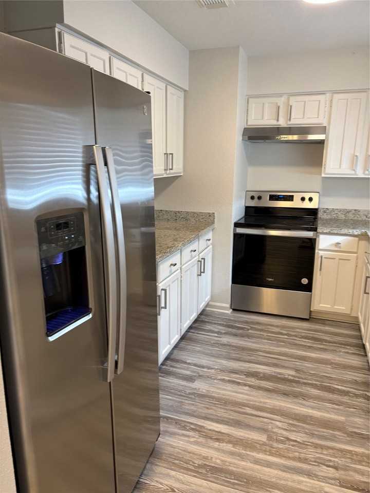 4615 Roserock Lane - Photo 5 of 21