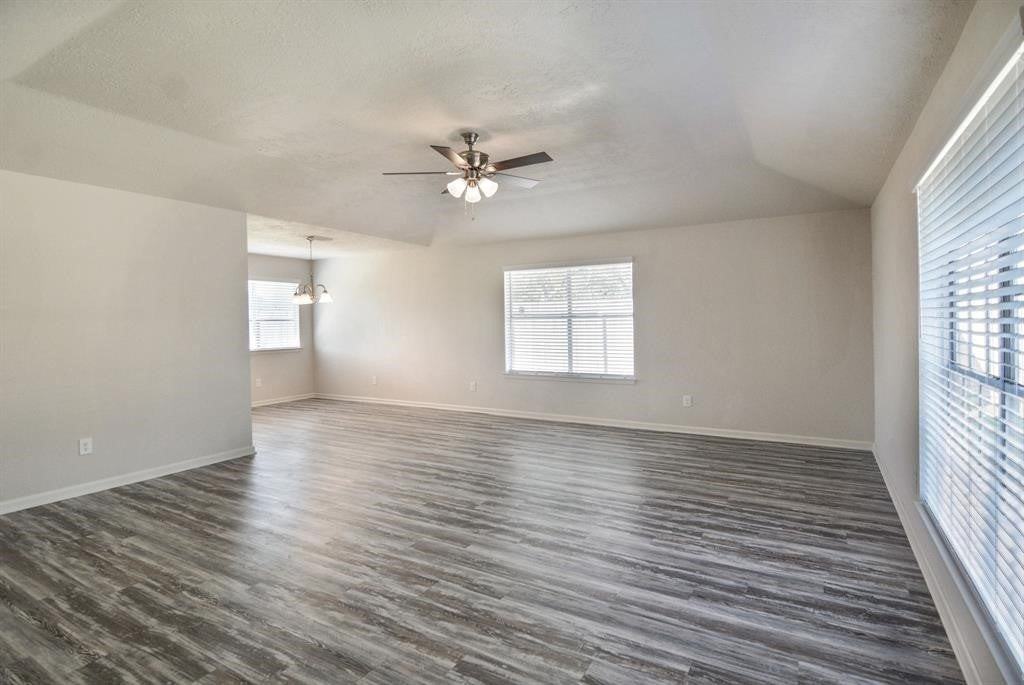 4615 Roserock Lane - Photo 6 of 21