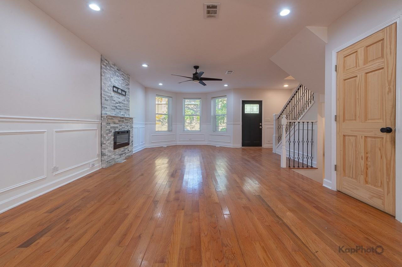 527 N Ridgeway Ave - Photo 5 of 29