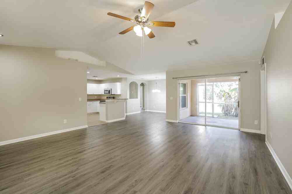 4606 Ruth Avenue North - Photo 5 of 16